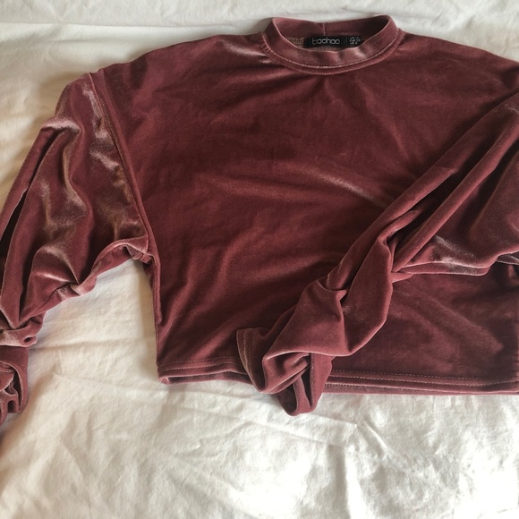 Boohoo Velvet Cropped Sweater with Ruched Sleeves - Picture 1 of 5